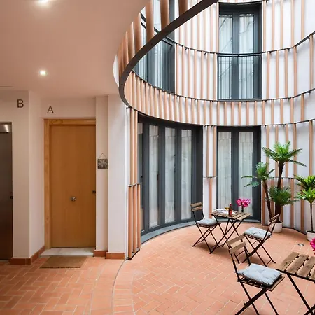 Avanti Buganvilla, La Autentica Seville